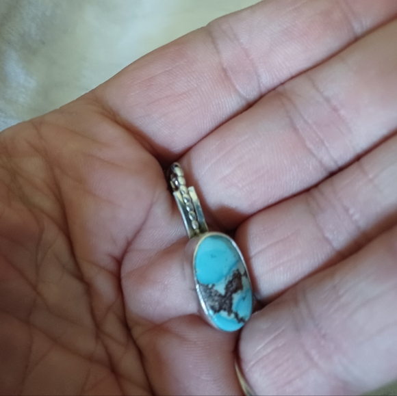 Golden Hills pendant - Picture 1 of 3